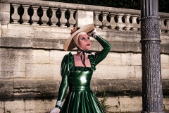 Rack Framboise / photo: Dom Secher /latex designer: Mademoiselle Ilo /  Concorde Doll / 2