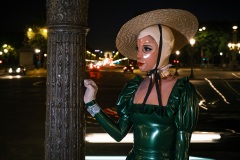 Rack Framboise / photo: Dom Secher / latex designer: Mademoiselle Ilo / Concorde Doll / 30