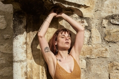 Rack Framboise / photo: Oyolia / clothes: Carhartt & Monoprix / Ocre / 18